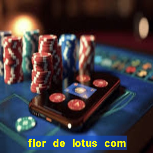 flor de lotus com lua tatuagem